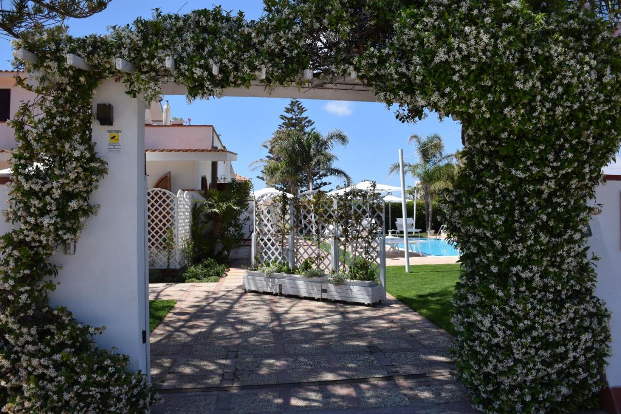 Villa Blanche Dimora Di Charme マルサラ エクステリア 写真