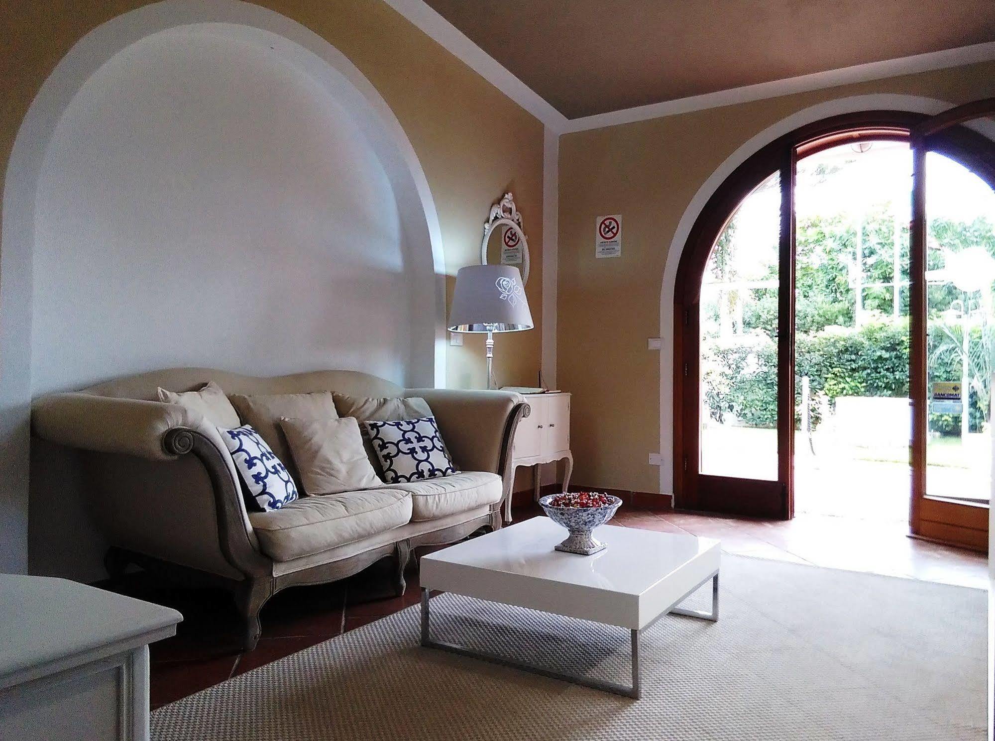 Villa Blanche Dimora Di Charme マルサラ エクステリア 写真
